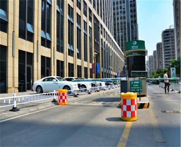 路边停车位自动收费系统是什么？,