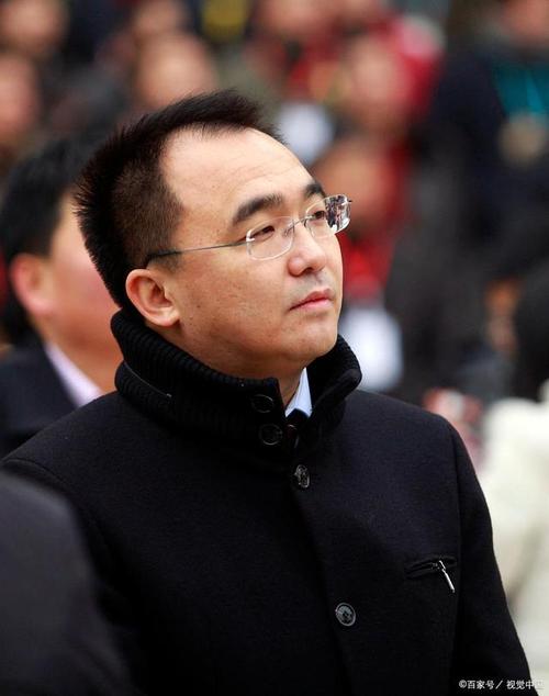 湖北前首富阎志被男足前队长讨薪，这位首富现如今混的怎么样了？