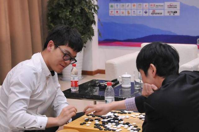 李世石和柯洁，谁下围棋厉害？