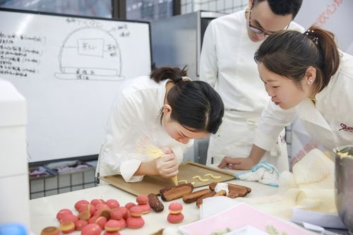 学烘焙的学校有哪些？