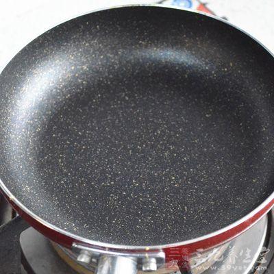 电磁锅内的黑涂层是油漆吗？会不会对人体有害？
