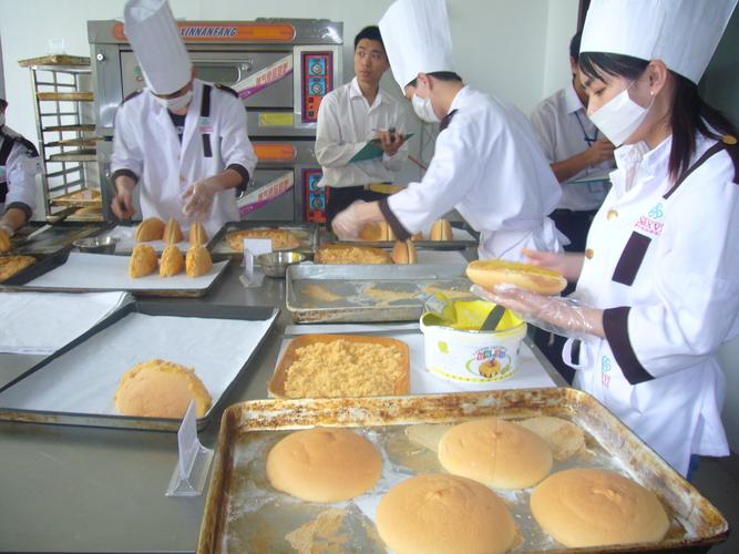 在哪里学烘培？