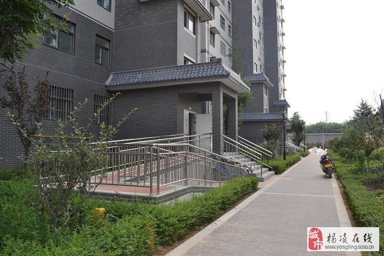 
</p>
<p>
杨凌德佑房产中介我在杨凌示范区医院旁边渭水佳苑有套房想出售：
</p>
<p>
