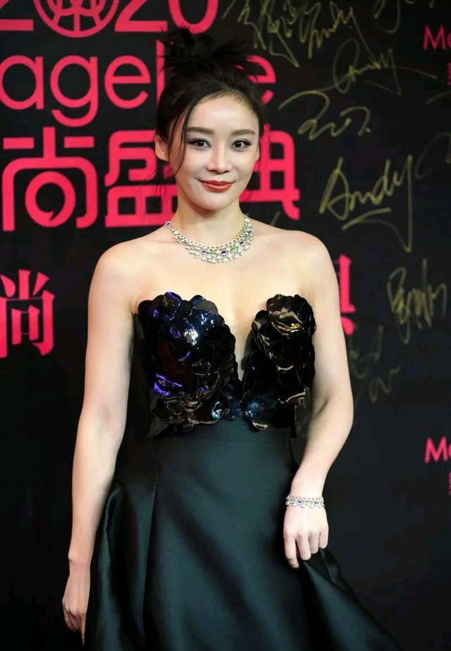 袁姗姗为什么被黑的那么惨？她到底做了什么？