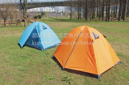 成都比较大的户外用品店在哪里？需要帐篷、睡袋、冲锋衣等自驾游露营装备，最好是种类齐全的