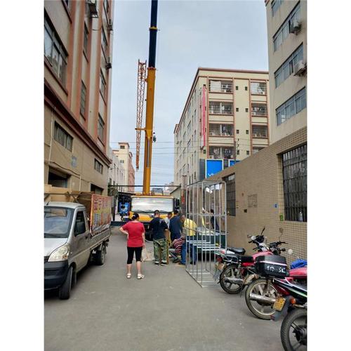 我公司要搬厂从龙岗区，搬到宝安区。我不去有赔偿吗？