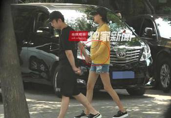 孙怡挺孕肚陪婆婆吃饭是怎么回事？