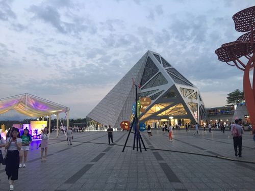 深圳欢乐海岸好玩吗