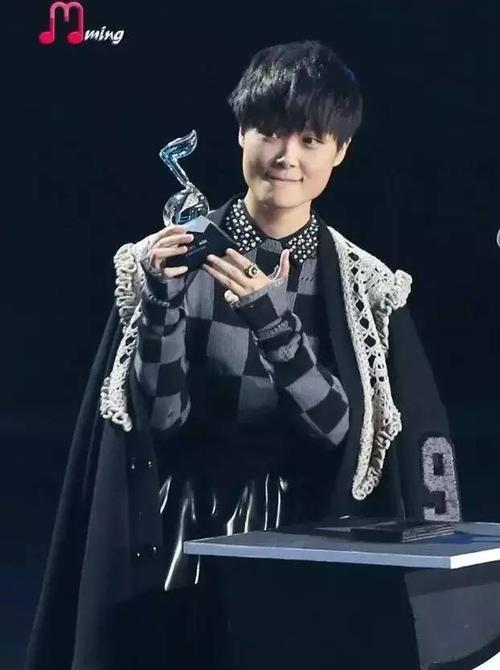 李宇春被称男歌手是哪个音乐盛典