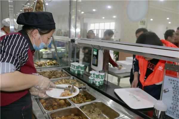 奉贤区一家食堂要外包，怎么选择食堂承包公司