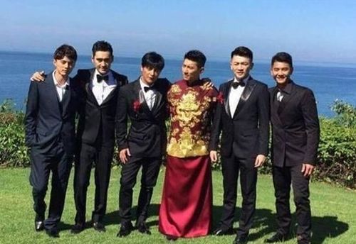 黄晓明结婚时，伴郎团都有谁？