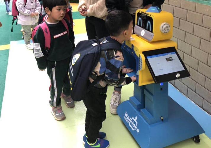 幼儿园晨检机器人有推荐的吗？