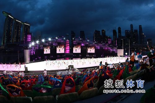 2010青奥会主题曲