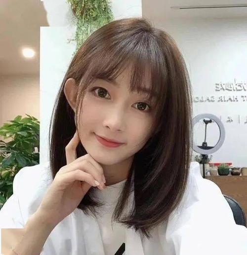 2021适合女生的新款发型有哪些？