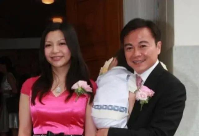 五年生四胎的这对豪门联姻散了，为何蔡加敏能被称为女强人？
